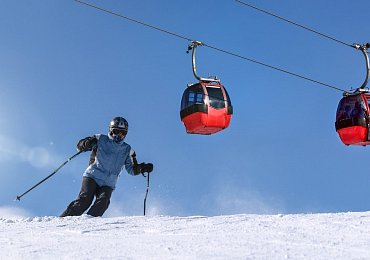 Polovina Čechů zamíří na hory do Itálie. Zájem však budí i lyžování v Turecku