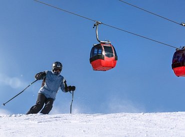 Polovina Čechů zamíří na hory do Itálie. Zájem však budí i lyžování v Turecku